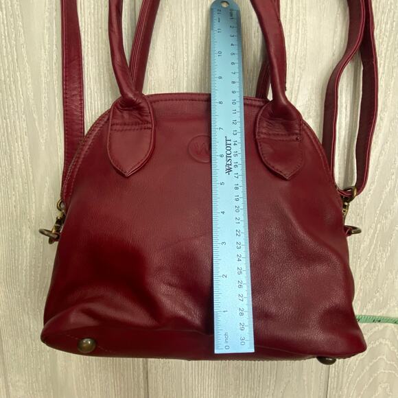 Wanderers Travel Co The Banff Burgundy Red Full Grain Leather Crossbody Purse - Picture 3 of 10